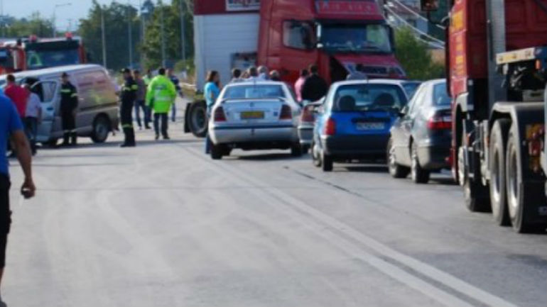 Κρήτη: Ένα σκασμένο λάστιχο προκάλεσε κυκλοφοριακό κομφούζιο