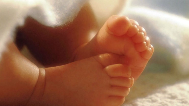 Θρίλερ με την απαγωγή βρέφους από ανήλικο