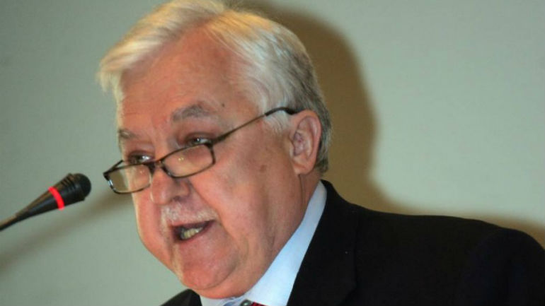 Δεν θα “κατέβει” στις εκλογές το «Δημοκρατικό Κόμμα» του Αλέκου Παπαδόπουλου