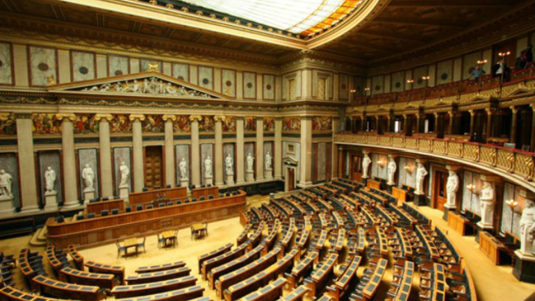 Η αυστριακή Βουλή θα εγκρίνει άμεσα τη συμφωνία για την Ελλάδα
