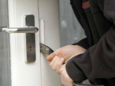 Νεαρός κλέφτης με… πλούσια δράση