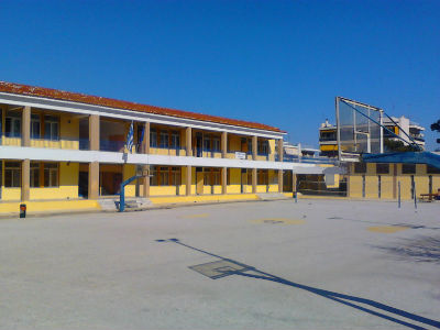 Καταγγέλλουν ξυλοδαρμό μαθητών από αστυνομικούς στον Χολαργό