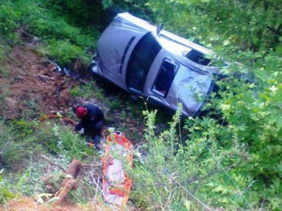 Νεκρός ο οδηγός αυτοκινήτου που έπεσε σε γκρεμό