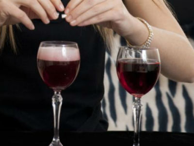 Υποψήφιες «νύφες» υπνώτιζαν και λήστευαν ηλικιωμένους