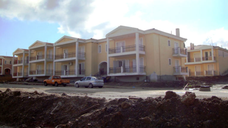 Κέρκυρα: «Μπαλάκι» μεταξύ δήμου και ΟΑΕΔ οι ευθύνες για τις εργατικές κατοικίες