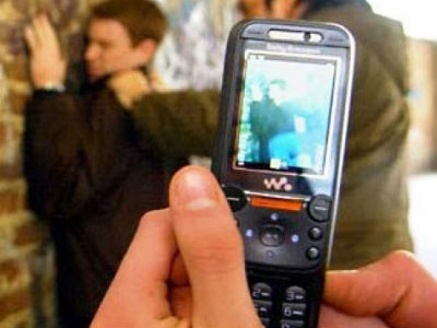 Σοκ σε πενθήμερη: Εξανάγκασαν συμμαθητές τους σε απρεπείς πράξεις και τους βιντεοσκόπησαν