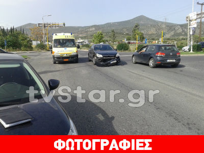 Γνωστή τραγουδίστρια τράκαρε στη Λαμία