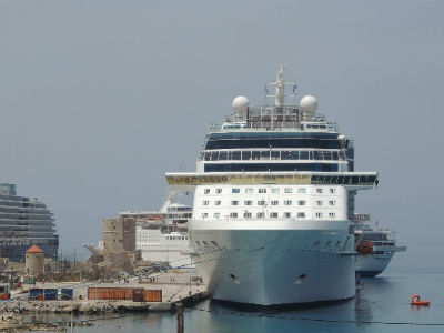 Ρόδος: Από το κρουαζιερόπλοιο στο νοσοκομείο