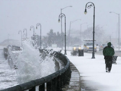 ΗΠΑ: Ακυρώθηκαν 2.000 πτήσεις εν όψει σφοδρής χιονοθύελλας