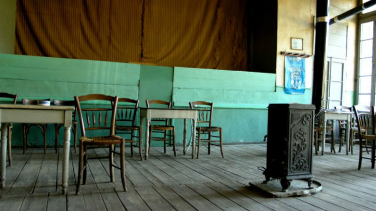 Καλαμάτα: Νεαρός άρπαξε τις εισπράξεις καφενείου