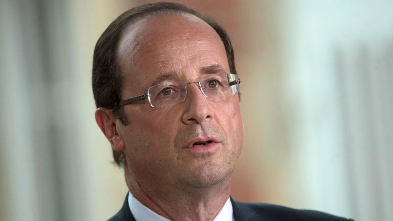 Ολάντ: «Η Γαλλία θα διαθέσει 8 δισ. ευρώ για το σχέδιο Γιούνκερ»