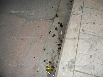 Παραλίγο να τον χτυπήσει μπουκάλι… ουρανοκατέβατο