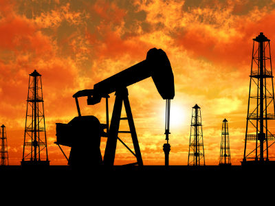 Οριακές διακυμάνσεις για χρυσό και πετρέλαιο