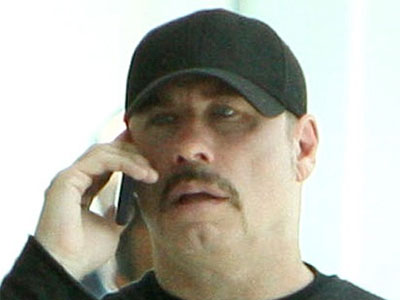 Αγνώριστος… ο John Travolta