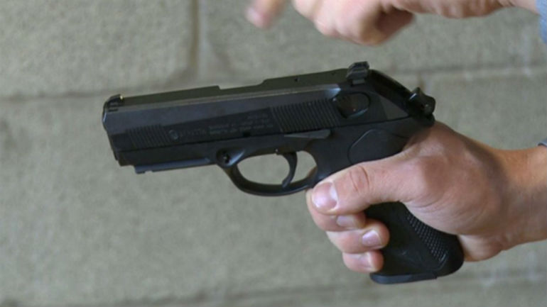 Χανιά: Ο πιστολέρο τούς σήκωσε στο «πόδι»