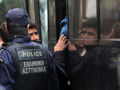 Ο διερμηνέας στο δικαστήριο ήταν μέλος σπείρας διακίνησης μεταναστών