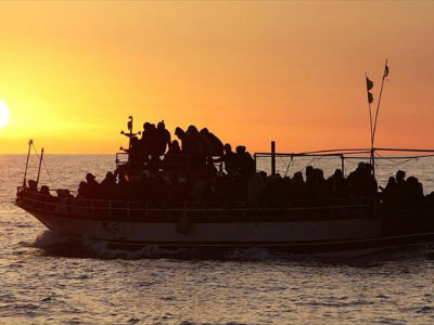 Πολεμικό πλοίο έσωσε 201 μετανάστες ανοικτά της Λιβύης