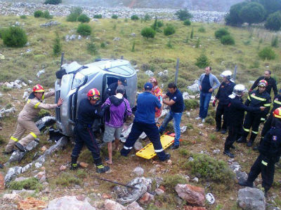 Χίος: Νηπιαγωγός εγκλωβίστηκε στο αυτοκίνητό της