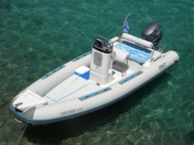 Βρέθηκε νεκρός μέσα στο σκάφος του