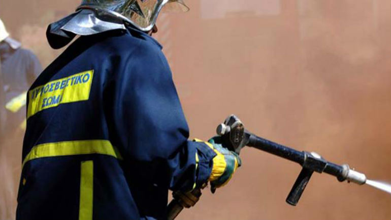 Λάρισα: Μακάβριο εύρημα σε φλεγόμενη μονοκατοικία