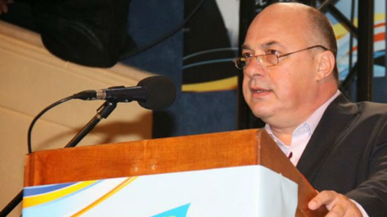 Μπέος… μαινόμενος εναντίον εκδοτών