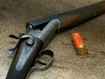 Πύργος: Οι κλέφτες πήραν κυνηγετικό όπλο και μετρητά