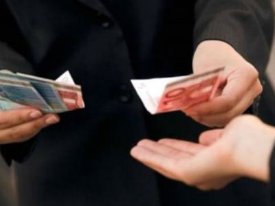 Έβγαλε 1.000 ευρώ μέσα σε λίγες ώρες κάνοντας έρανο «μαϊμού»