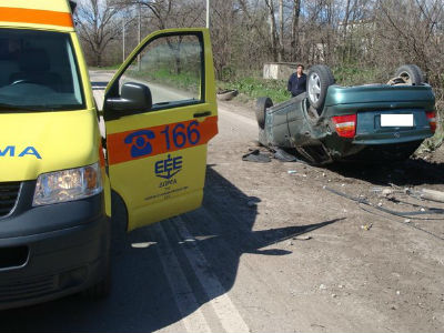 Αυτοκίνητο έπεσε σε χαντάκι