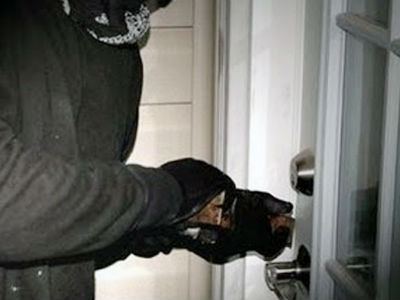 Οι διαρρήκτες επέλεξαν σπίτι αστυνομικού