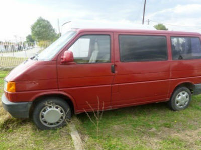 Παράτησε τους μετανάστες και το έβαλε στα πόδια