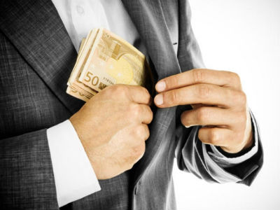 «Ξέχασε» να δηλώσει δύο θανάτους και εισέπραξε συντάξεις 86.000 ευρώ