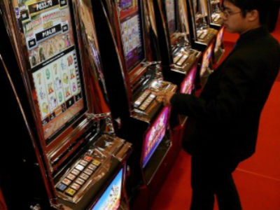 «Μπαράζ» συλλήψεων σε όλη την Κρήτη για παράνομο τζόγο