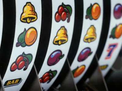 Τα «φρουτάκια» έφεραν συλλήψεις