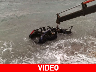 Αυτοκίνητο κατέληξε στη θάλασσα σε δρόμο καρμανιόλα