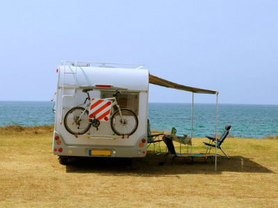 Το μπάνιο του κόστισε… μια μικρή περιουσία