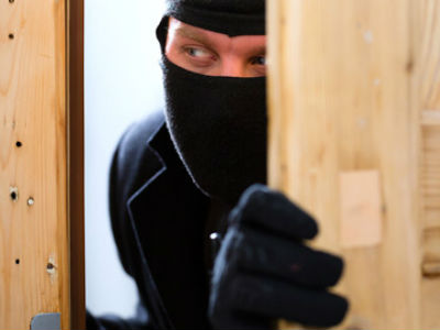 Άργος: Αδίστακτοι δράστες χτύπησαν και ληστεψαν ηλικιωμενο