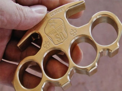 Χίος: Έστησαν ενέδρα σε πρώην λιμενικό και τον έστειλαν στο νοσοκομείο