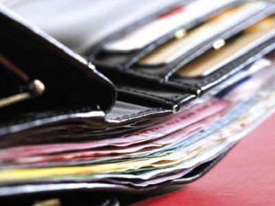 Τρίκαλα: Της έκλεψαν πορτοφόλι με 700 ευρώ