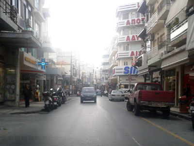 Ηράκλειο: Αφηρημένη οδηγός μπήκε ανάποδα σε κεντρική λεωφόρο