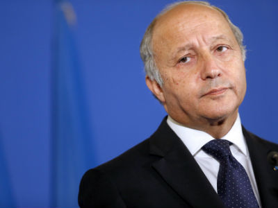 Γαλλία: «Ανοησία η διακοπή των πτήσεων στην Αφρική λόγω Έμπολα»