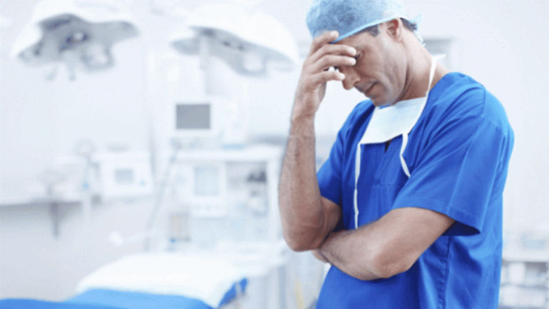 Στο «σκαμνί» 23 γιατροί για τον θάνατο 38χρονης μητέρας