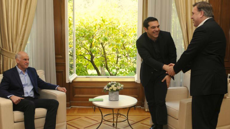 Σε καλό κλίμα η συνάντηση Τσίπρα – Παπανδρέου