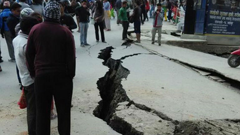 Παγκόσμια κινητοποίηση μετά το φονικό χτύπημα του Εγκέλαδου στο Νεπάλ