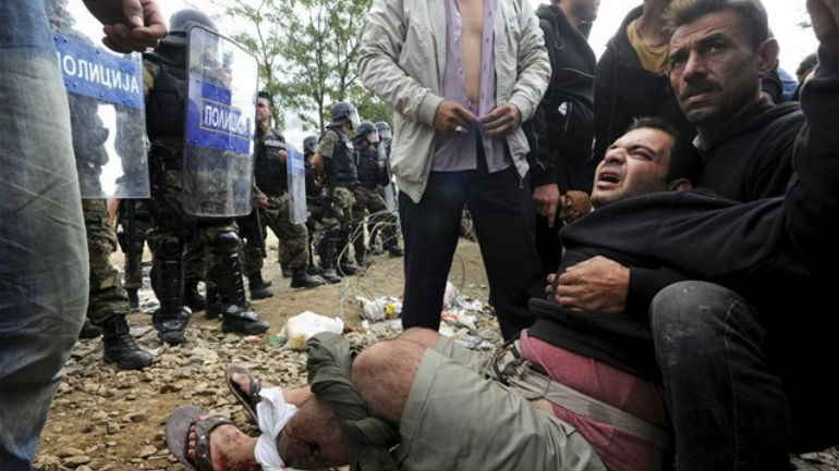 Περισσότεροι από 4.000 πρόσφυγες στην ουδέτερη ζώνη Ελλάδας – ΠΓΔΜ