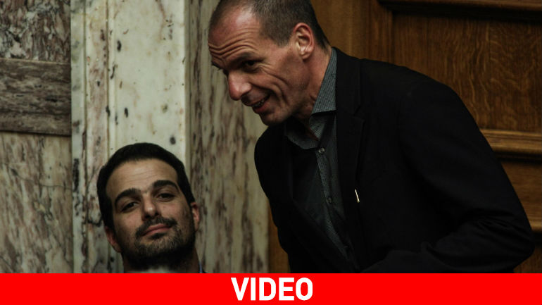 Απάντηση Μαξίμου: «Θετική η διαφοροποίηση Γιούνκερ από τις προτάσεις των θεσμών»