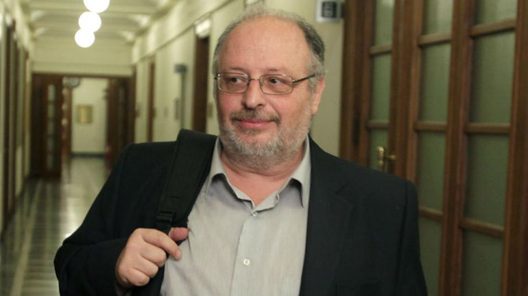 Ήσυχος: «Αυτός ο εκβιασμός πρέπει να τελειώσει»