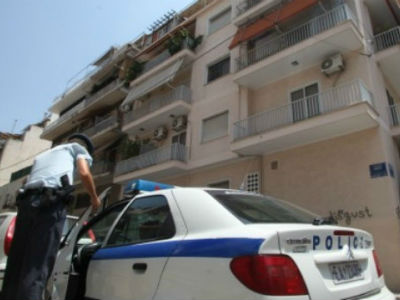 Ρόδος: Βρήκε δύο… επισκέπτες στο υπνοδωμάτιό της