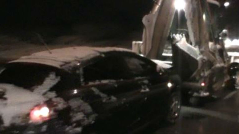 Κοζάνη: Αυτοκίνητο «καρφώθηκε» σε κολόνα