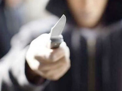 Άδειασε την ταμειακή μηχανή με την απειλή μαχαιριού