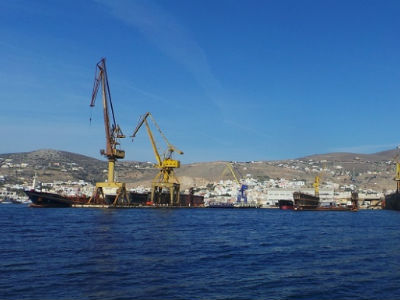 Τον απέλυσαν… επειδή του χρωστούσαν